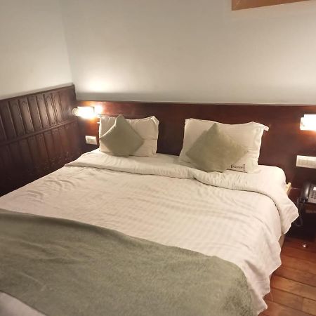 La Gabriell Beach Inn Calangute Buitenkant foto