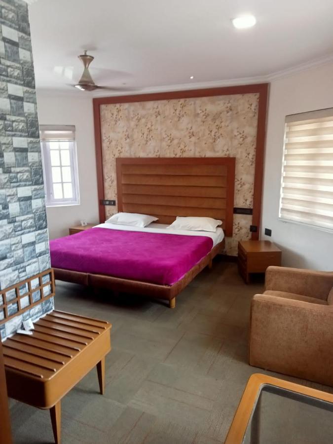 La Gabriell Beach Inn Calangute Buitenkant foto